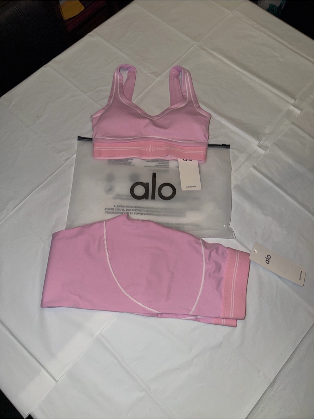 ALO Yoga Pink Seam-Detail Sports Bra and High-Waist Leggings Set